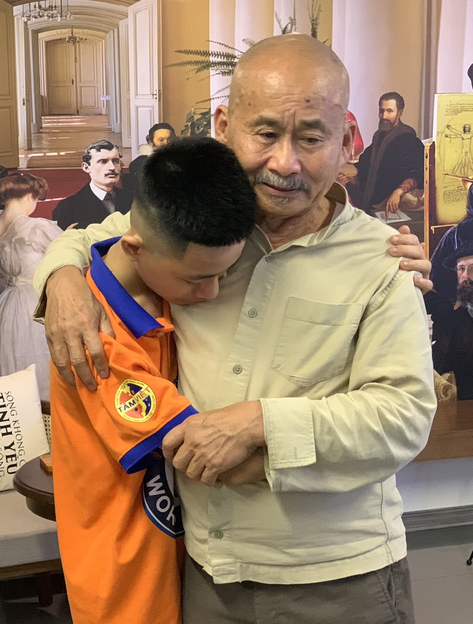 Achieving the Impossible: Khắc Hưng's 5 Guinness World Records Despite Severe Autism